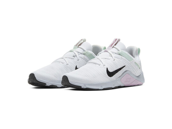 Treeningjalatsid Nike Womens Legend Essential valge